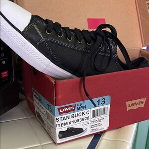 Levi's Black Sneakers Classic Style